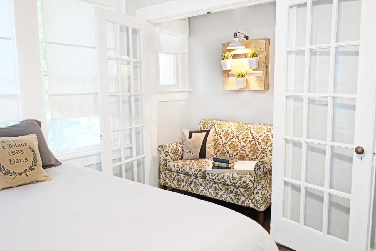 Urban Convenience Studio Flat Dallas Bagian luar foto